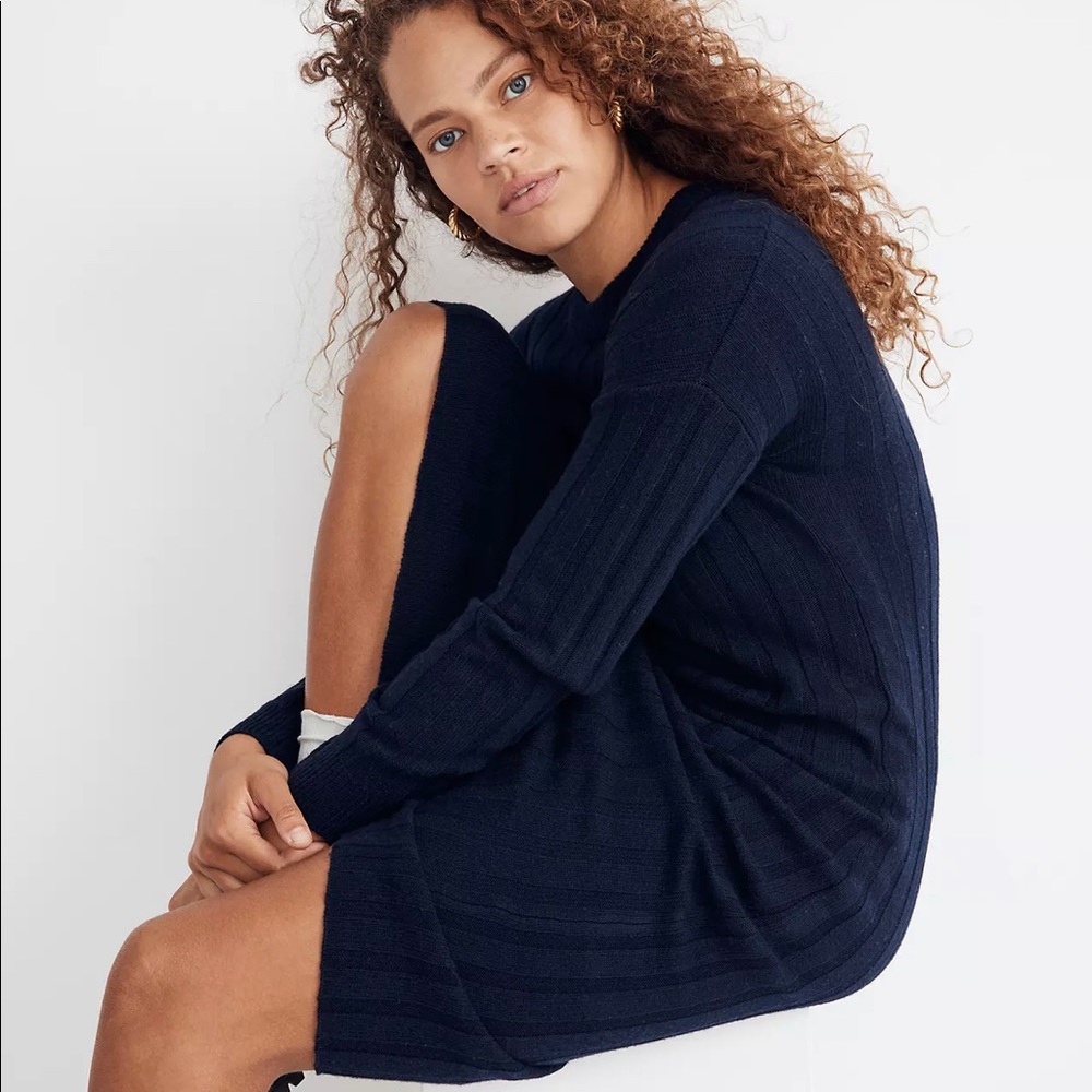 NWT Madewell (Re)sourced Ribbed MIDI Sweater Dress, Dark Indigo, size small.